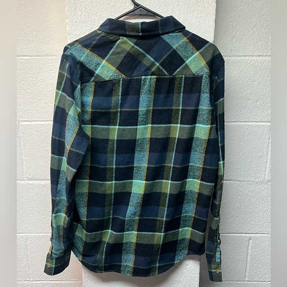 Carbon Flannel Long Sleeve
Button Up Shirt - Size M - Picture 4 of 4